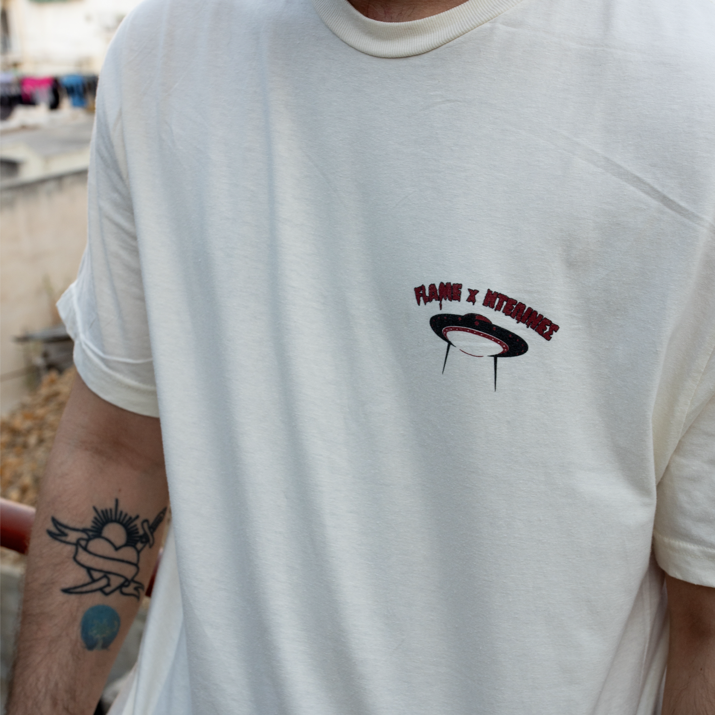 Ντελίνες x Flame T-shirt